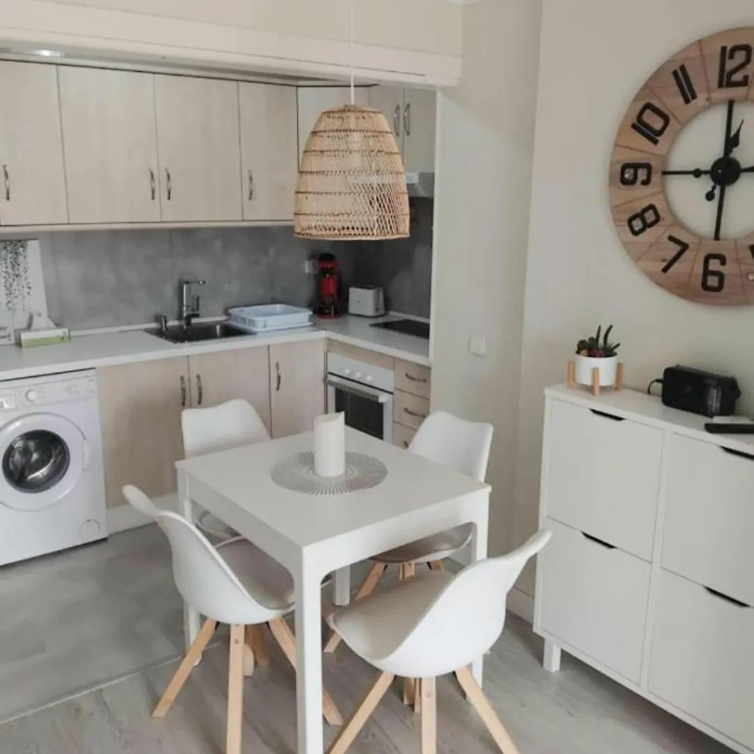 New City Penthouse Near Beach With Sunny Balcony Fuengirola 0*,