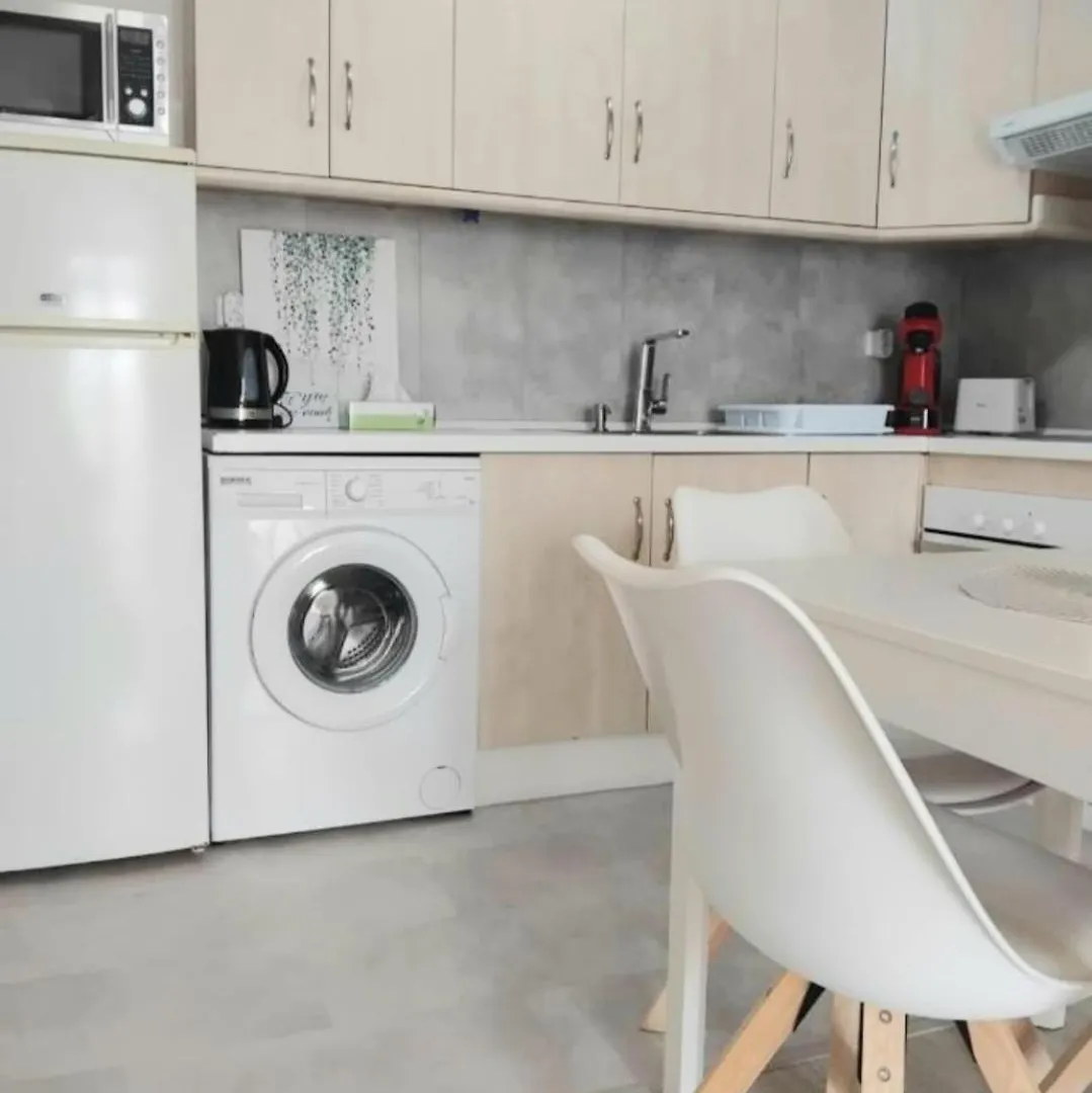 New City Penthouse Near Beach With Sunny Balcony Fuengirola