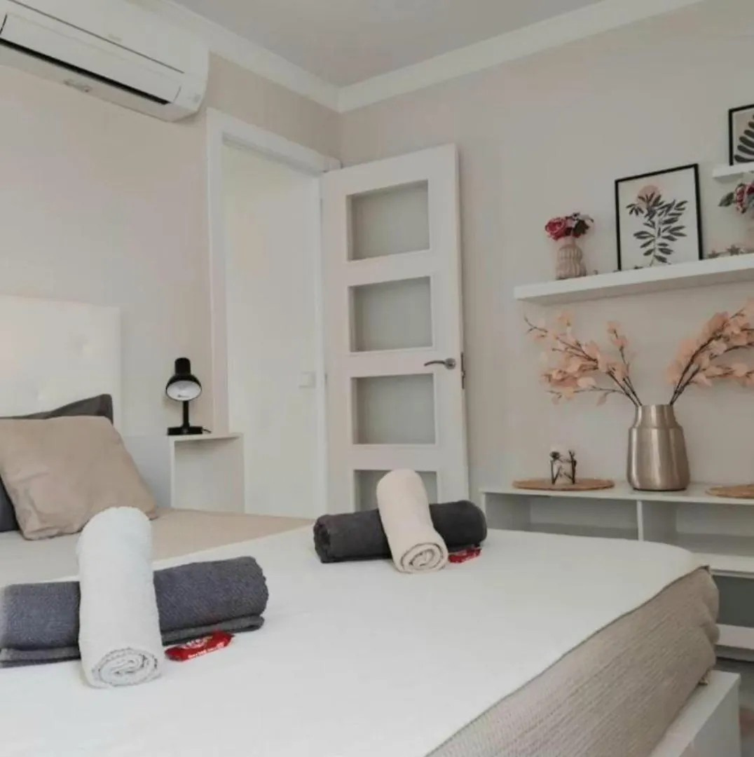 New City Penthouse Near Beach With Sunny Balcony Fuengirola Apartamento